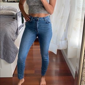 Zara High Waisted Jeans - size 6